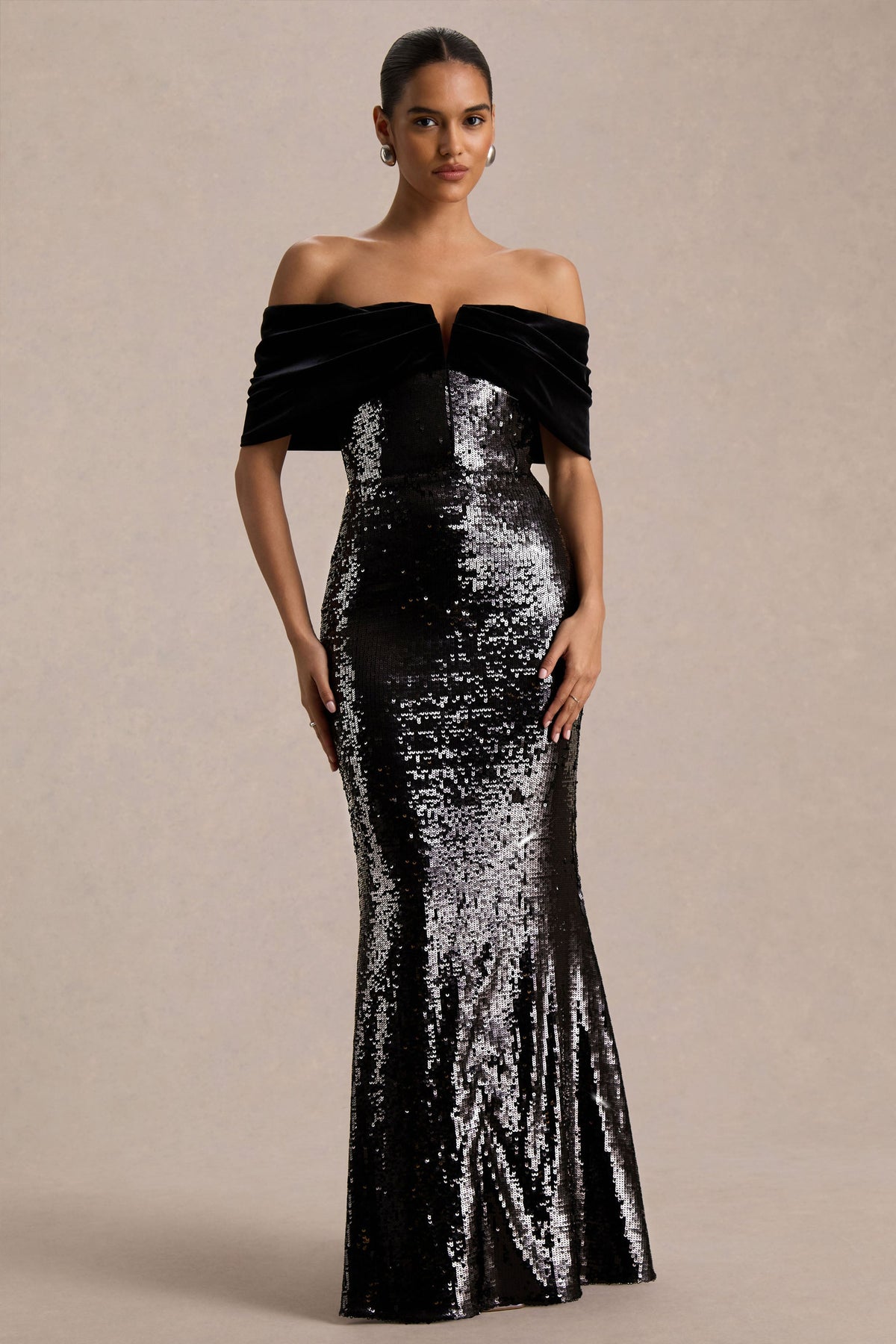 Bex | Vestido Largo de Lentejuelas Negro con Escote Bardot