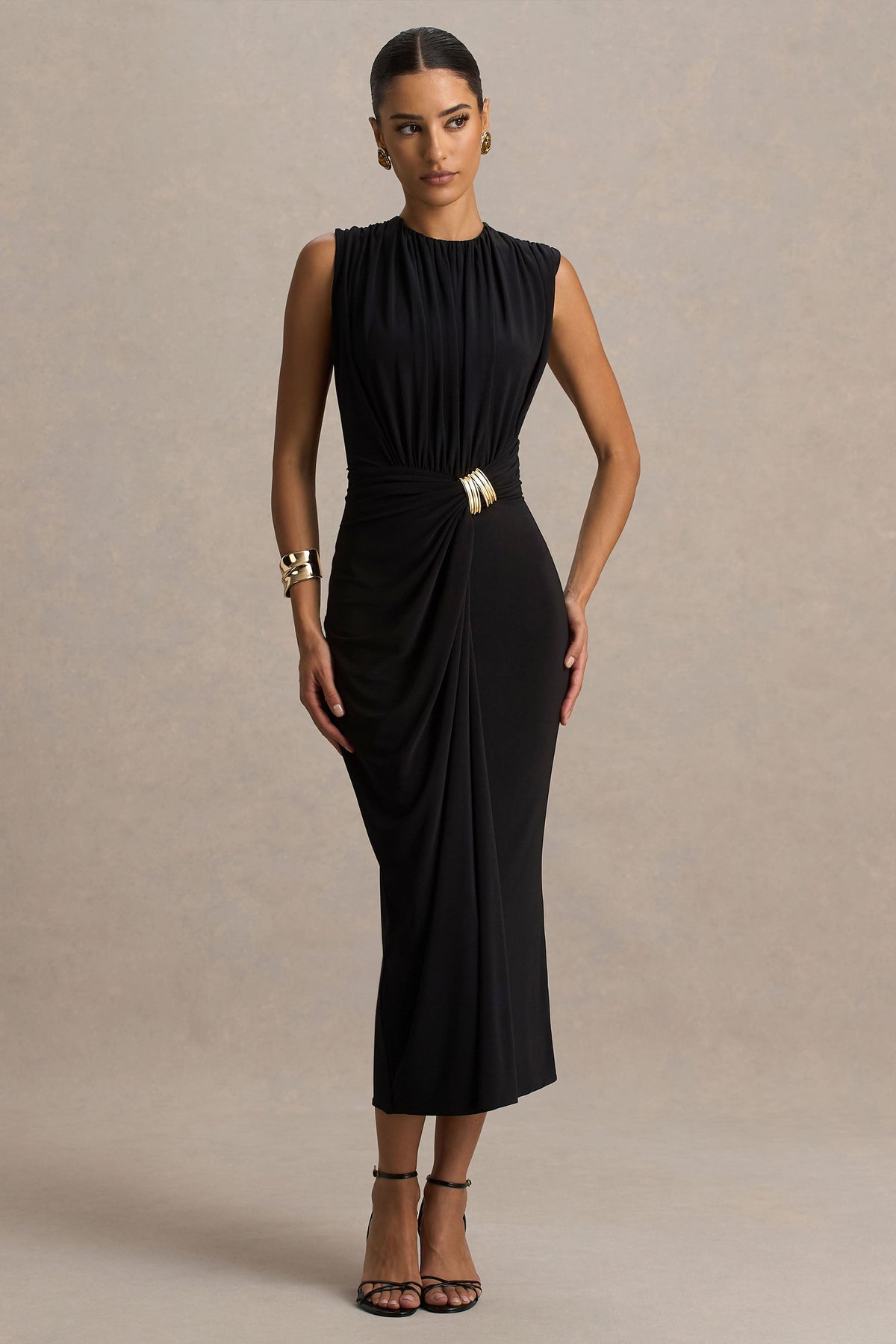 Harlow | Vestido midi negro con escote alto y falda cruzada