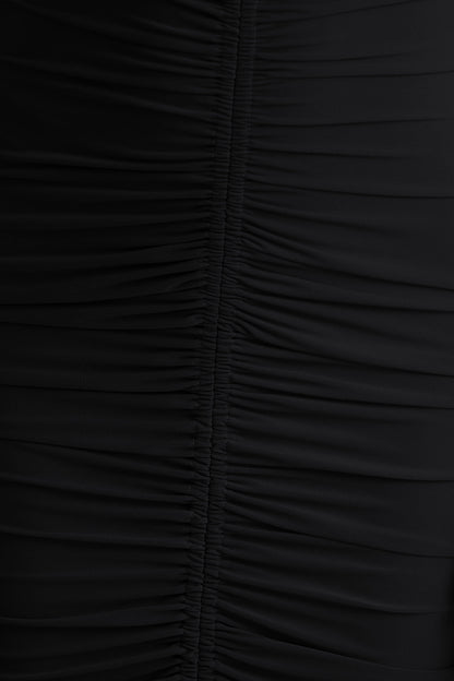 Jewel | Vestido Largo de cuello de pico profundo negro con abertura frontal y detalle fruncido