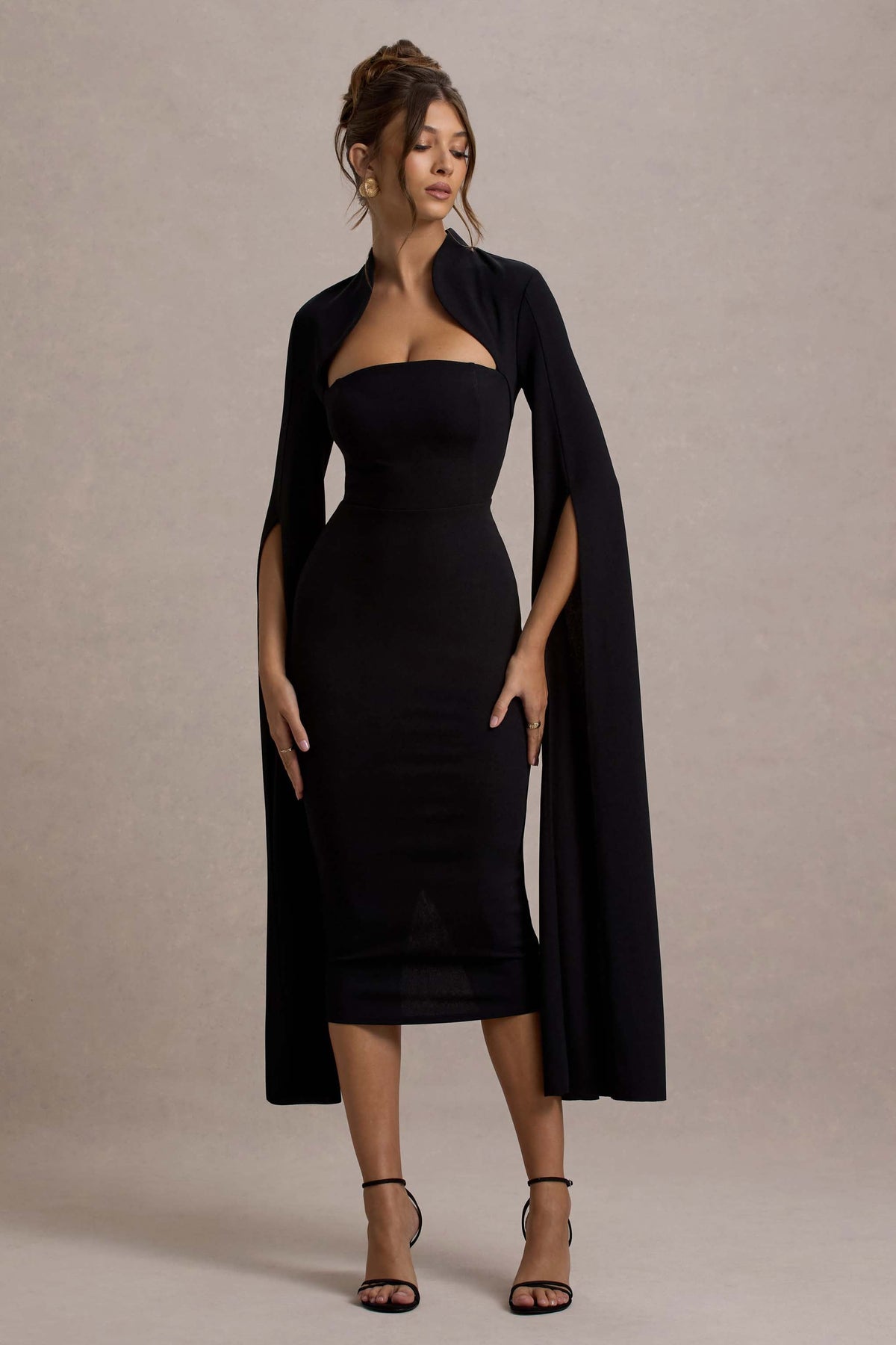 Linden |  Vestido midi ajustado al cuerpo con mangas en color negro