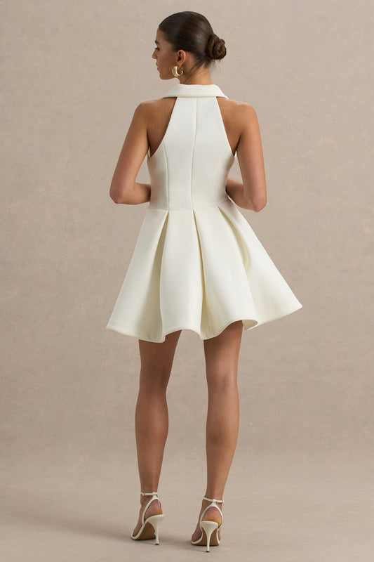 Kyla | Vestido corto blanco con escote pronunciado.