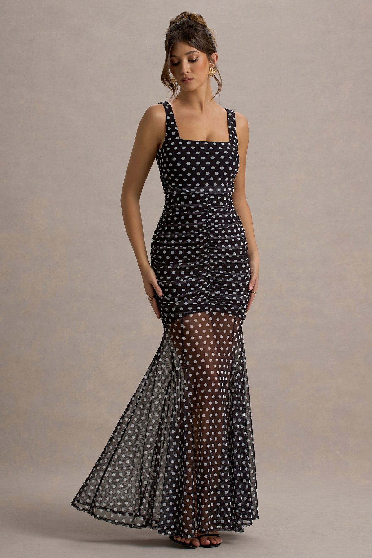 Galaxia | Vestido largo de lunares con malla transparente en el bajo