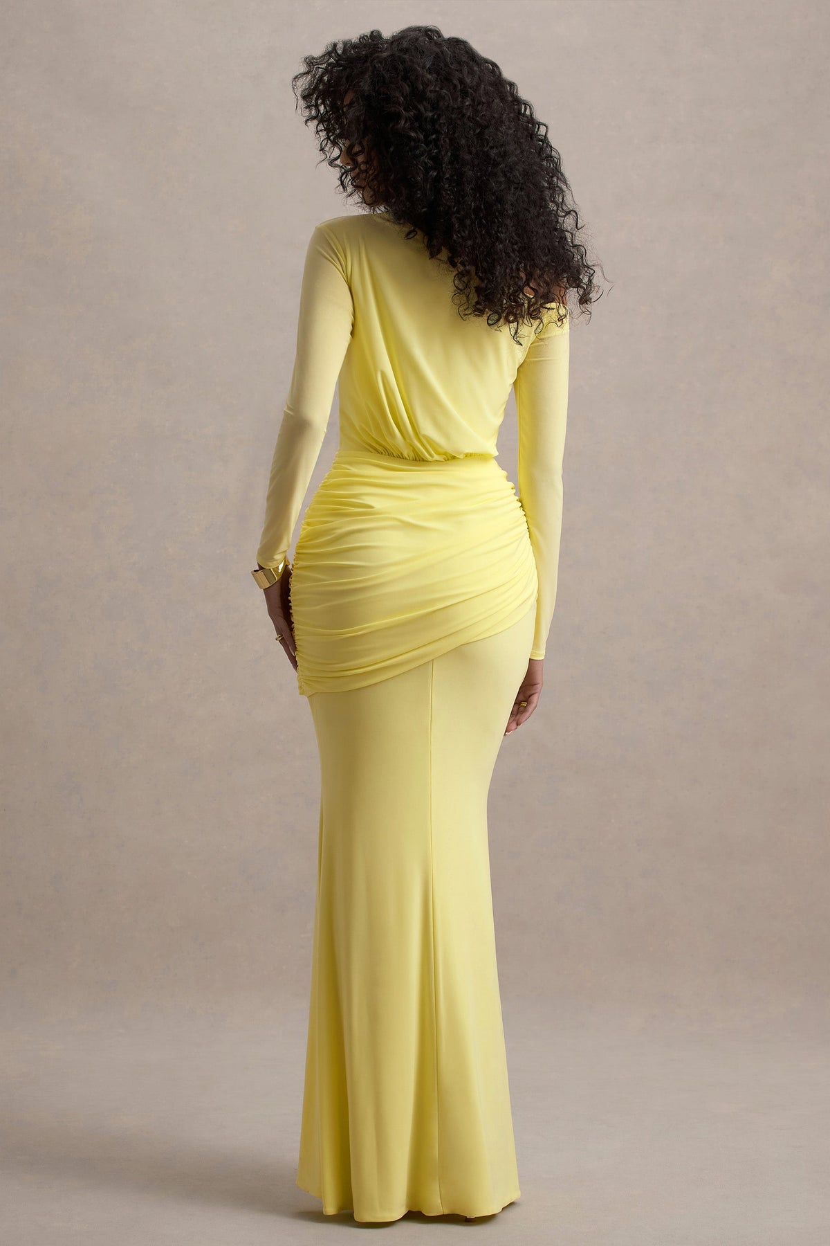 Deanna | Vestido largo Amarillo limón con Escote Asimétrico y Drapeado