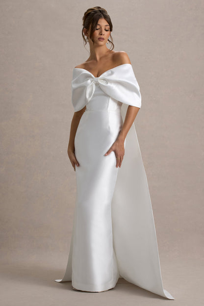 Wanting More | Vestido largo blanco roto con escote bardot y detalle de capa trasera