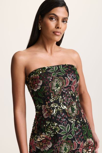 Cora | Vestido Largo Bandeau de Malla y Lentejuelas con Capa en la Espalda