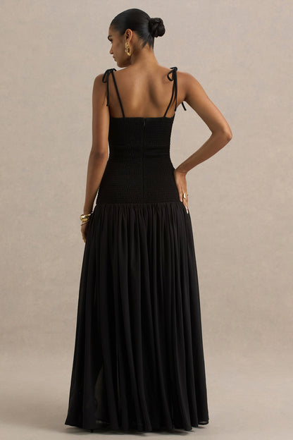 Maeva | Vestido largo negro con escote cuadrado y cuerpo fruncido